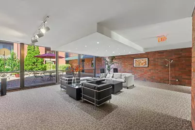 107 N Elm Street #205, Champaign, IL 61820 - Photo 5