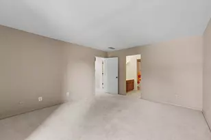 107 N Elm St, Champaign, IL 61820 - Photo 27