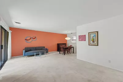107 N Elm Street #205, Champaign, IL 61820 - Photo 11