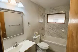 16131 Hermitage Ave, Markham, IL 60428 - Photo 7