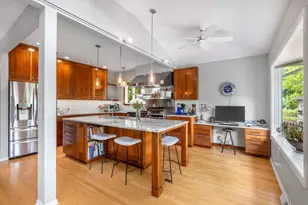 139 Washington Cir, Lake Forest, IL 60045 - Photo 9