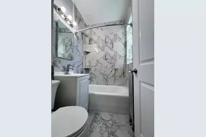 4427 N Seeley Avenue #212, Chicago, IL 60625 - Photo 7