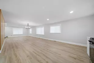 9839 Meade Ave, Oak Lawn, IL 60453 - Photo 5