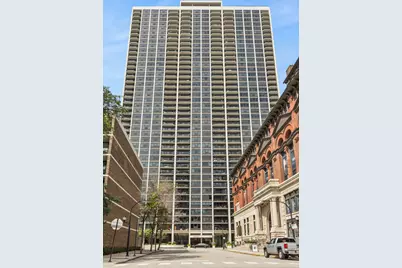 1560 N Sandburg Terrace #1010J, Chicago, IL 60610 - Photo 21