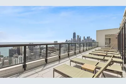 1560 N Sandburg Terrace #1010J, Chicago, IL 60610 - Photo 17