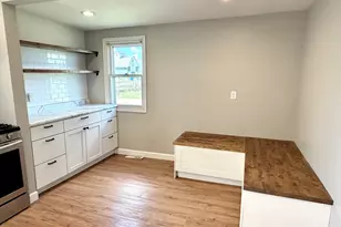 82 N 23rd Rd, Peru, IL 61354 - Photo 13