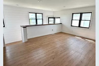 82 N 23rd Road, Peru, IL 61354 - Photo 21