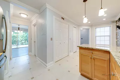 115 Meadowbrook Lane #115, Lake Bluff, IL 60044 - Photo 17