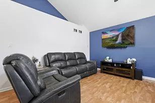 1106 Cathy Dr, Joliet, IL 60431 - Photo 3