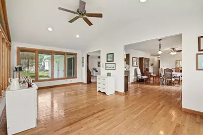 524 Parkside Drive, Sycamore, IL 60178 - Photo 9