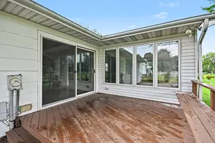 524 Parkside Dr, Sycamore, IL 60178 - Photo 5