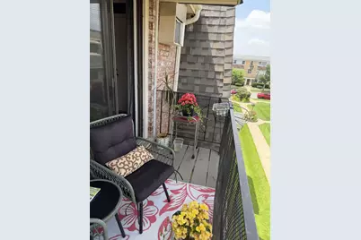 5321 N Delphia Avenue #322, Chicago, IL 60656 - Photo 17