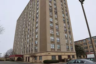 4300 W Ford City Dr, Chicago, IL 60652 - Photo 1