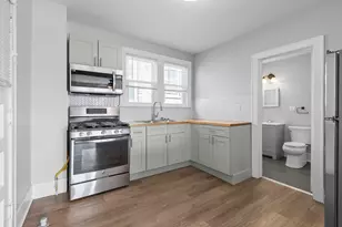 3222 W Grace St, Chicago, IL 60618 - Photo 3