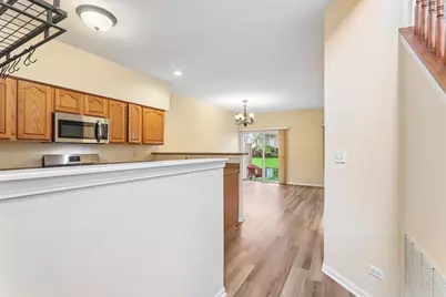 984 Parkhill Circle, Aurora, IL 60502 - Photo 7