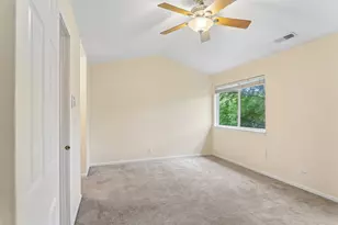 984 Park Hill Cir, Aurora, IL 60502 - Photo 23