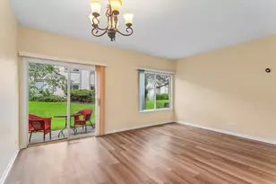 984 Park Hill Cir, Aurora, IL 60502 - Photo 11