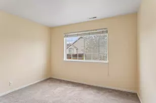 984 Park Hill Cir, Aurora, IL 60502 - Photo 37