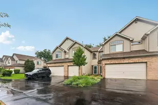 984 Park Hill Cir, Aurora, IL 60502 - Photo 3