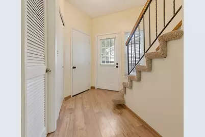1181 Regency Drive, Schaumburg, IL 60193 - Photo 3