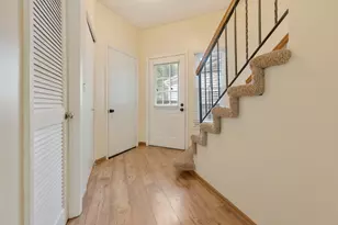1181 Regency Dr, Schaumburg, IL 60193 - Photo 3