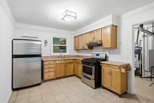 136 Well St, Park Forest, IL 60466 - Photo 7