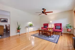 574 George St, Wood Dale, IL 60191 - Photo 3