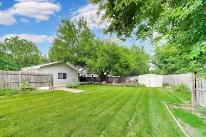 119 W Elmwood Avenue, West Chicago, IL 60185 - Photo 33