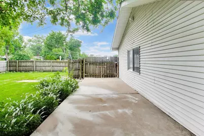 119 W Elmwood Avenue, West Chicago, IL 60185 - Photo 27