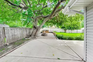 119 W Elmwood Ave, West Chicago, IL 60185 - Photo 25