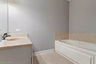 9441 Witham Ln, Woodridge, IL 60517 - Photo 23
