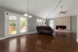 9441 Witham Ln, Woodridge, IL 60517 - Photo 11
