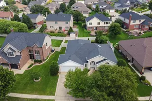 9441 Witham Ln, Woodridge, IL 60517 - Photo 3