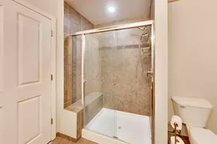 100 S Emerson St, Mount Prospect, IL 60056 - Photo 17