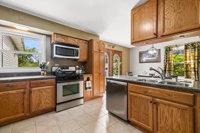 14101 Perkins Road, Woodstock, IL 60098 - Photo 9