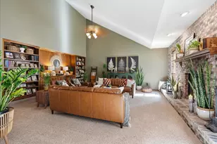 2105 Berrywood Ln, Bloomington, IL 61704 - Photo 7