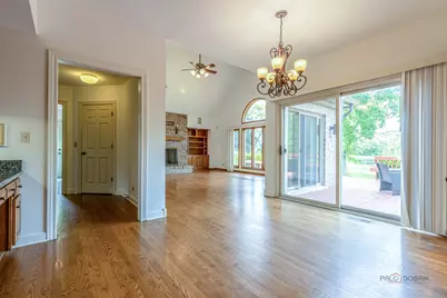 5420 Belmont Court, Libertyville, IL 60048 - Photo 31