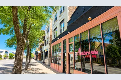 2239 N Western Avenue #2F, Chicago, IL 60647 - Photo 1