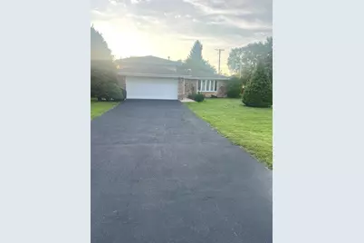 10257 S 82nd Court, Palos Hills, IL 60465 - Photo 1