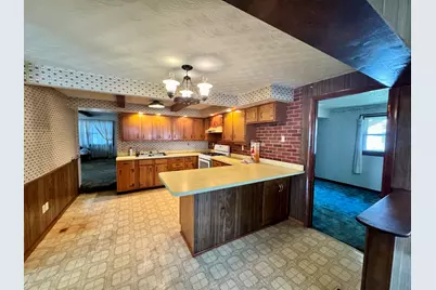 335 N Washington Street, Tiskilwa, IL 61368 - Photo 5