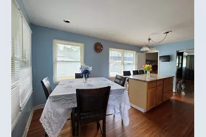 605 E Maple Avenue, Mundelein, IL 60060 - Photo 17