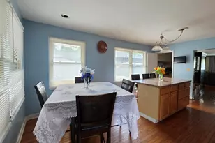 605 E Maple Ave, Mundelein, IL 60060 - Photo 17