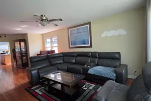 605 E Maple Ave, Mundelein, IL 60060 - Photo 5