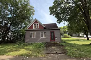 1012 Richard St, Henry, IL 61537 - Photo 3