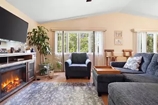 4009 Ridge Rd, Zion, IL 60099 - Photo 5