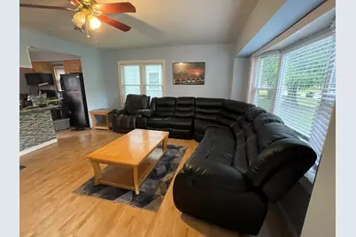1205 Fulton Avenue, Winthrop Harbor, IL 60096 - Photo 3