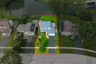 969 E Castlewood Ln, Bartlett, IL 60103 - Photo 3