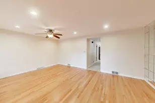 2972 S Loomis St, Chicago, IL 60608 - Photo 5
