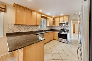 2972 S Loomis St, Chicago, IL 60608 - Photo 9