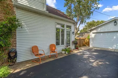 725 N County Line Road, Hinsdale, IL 60521 - Photo 21
